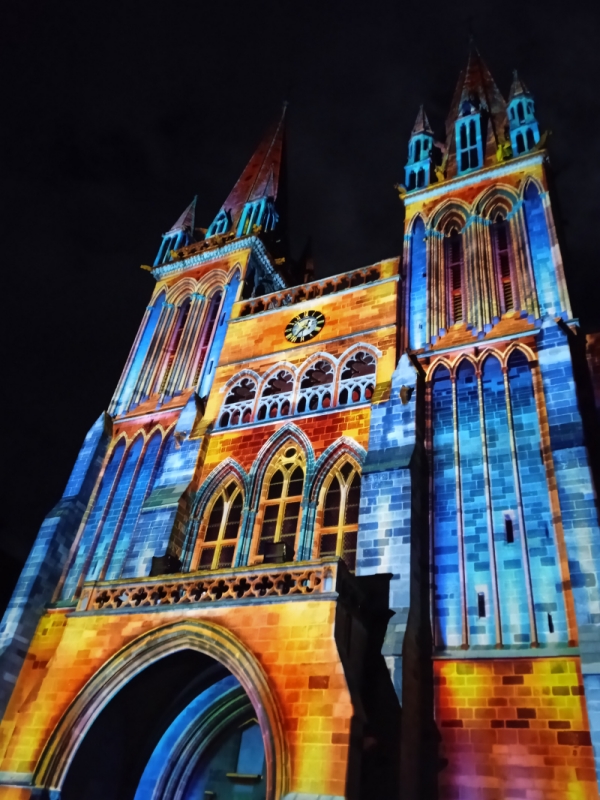illuminations-Spectaculaires-Cathedrale-Saint-Pol-Aurelien-St-Pol-de-Leon-Noel-2022 2